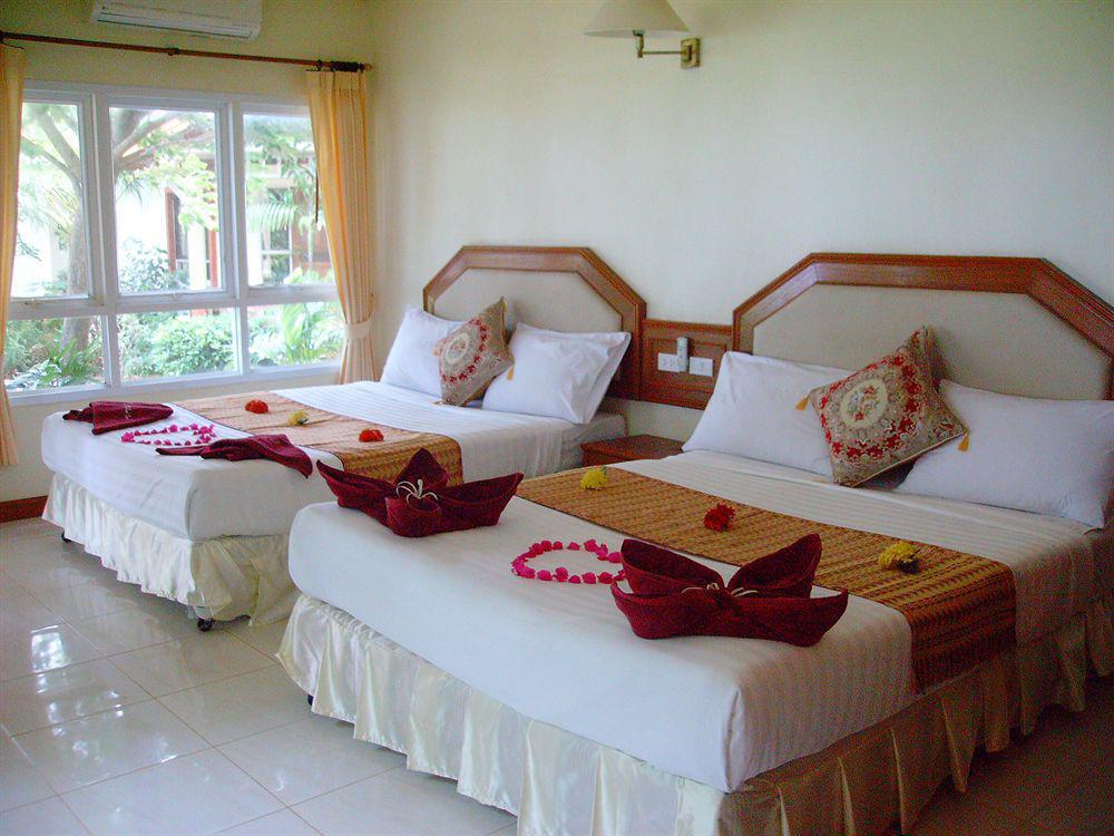 Lanta Palm Beach Resort , Beach Bungalow - Ko Lanta Exterior foto