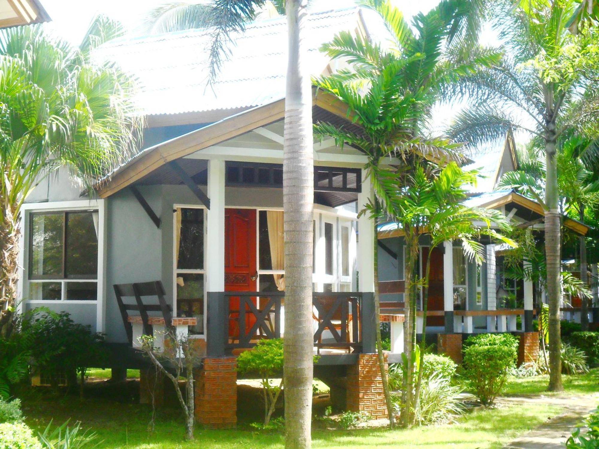 Lanta Palm Beach Resort , Beach Bungalow - Ko Lanta Habitación foto