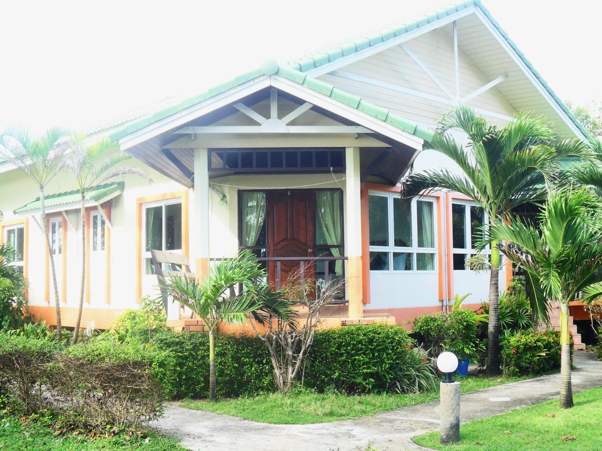 Lanta Palm Beach Resort , Beach Bungalow - Ko Lanta Habitación foto